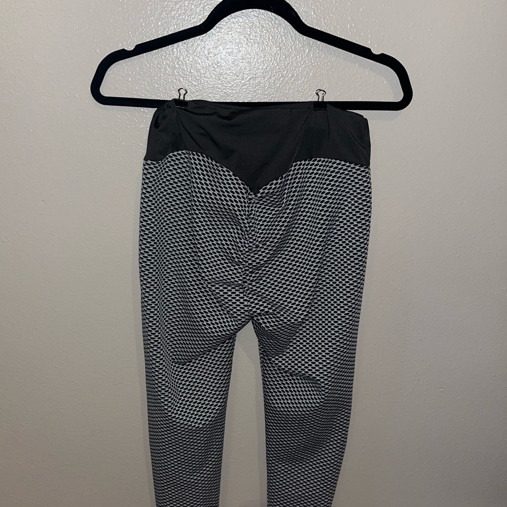 Butt Scrunching Leggings